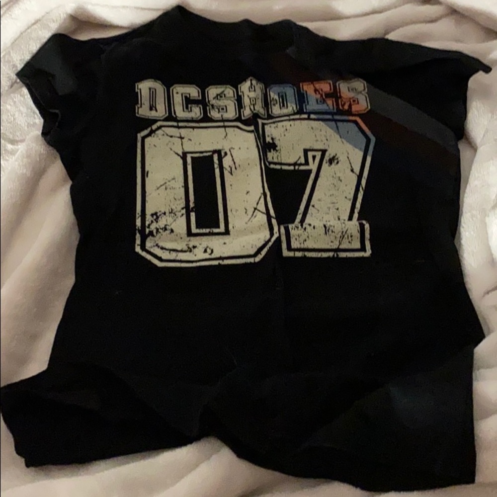 Black Dc shoes T-shirt